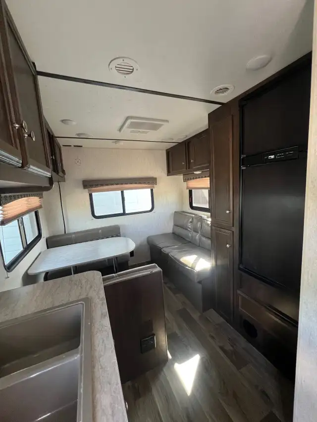2018 STARCRAFT AUTUMN RIDGE CAMPING TRAILER 21FT 21FB (FINANCING in Travel Trailers & Campers in Cambridge - Image 7