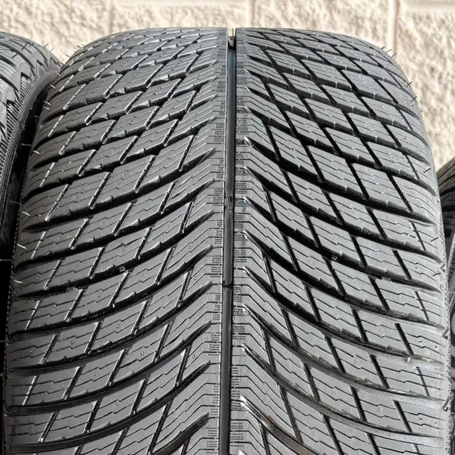 (NEW) 4x 275/35R19 Michelin Winters w/ BMW M2/M3/M4 Wheels in Tires & Rims in City of Toronto - Image 5