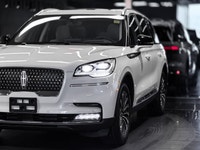 This Lincoln Aviator delivers a Twin Turbo Premium Unleaded V-6 3.0 L/183 engine powering this Autom... (image 1)