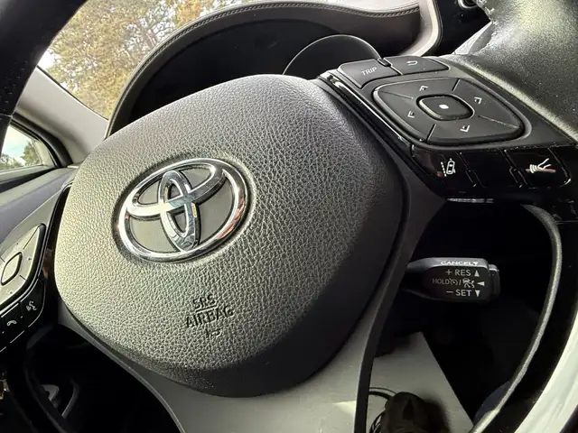 2020 Toyota C-HR Limited LIMITED| NO ACCIDENTS| LOW KM in Cars & Trucks in Markham / York Region - Image 17