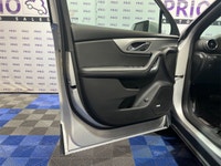 Certified Navigation All Wheel Drive Rear-View Camera 360 Camera Parking Sensors ECO Start Power Lif... (image 8)