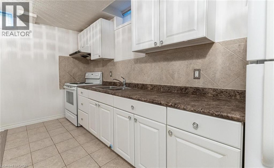 30 RICHVIEW Drive Unit# 2 Hamilton, Ontario 5