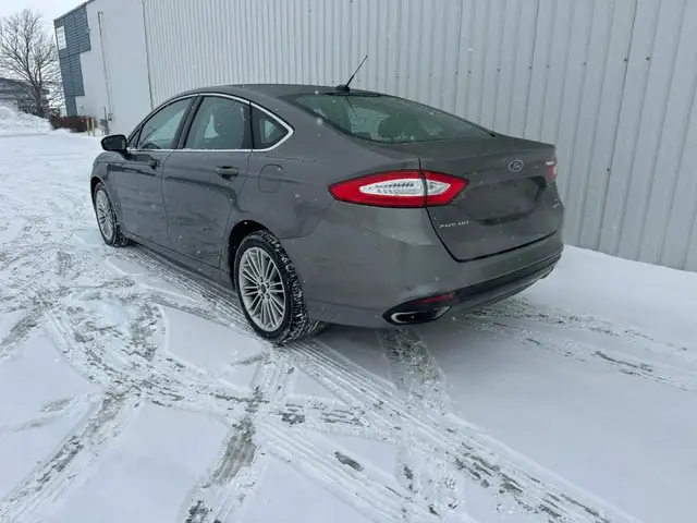 2013 Ford Fusion AWD / CUIR / TOIT OUVRANT / BANC CHAUFFANT / FI in Cars & Trucks in Longueuil / South Shore - Image 5