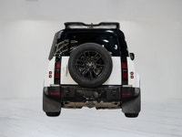 This beautiful 2023 Land Rover Defender 90 X -Dynamic SE P400 is local Ontario vehicle with a clean... (image 7)