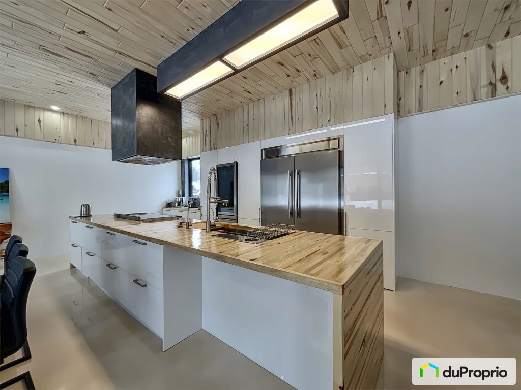 $699,999 - Bungalow for sale in ND-Du-Mont-Carmel — photo 3