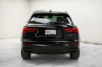 Get noticed in this beautiful Mythos Black Metallic SUV!! Treat yourself to the features you deserve... (image 6)