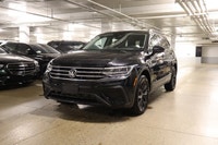 This Volkswagen Tiguan has a powerful Intercooled Turbo Regular Unleaded I-4 2.0 L/121 engine poweri... (image 3)