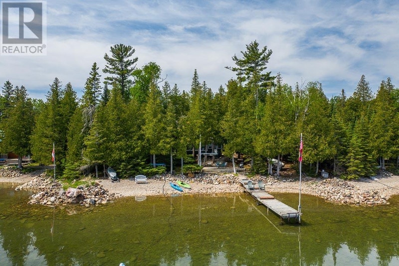 4230 Old Moffat Bay RD, Hilton Township Hilton Beach, Ontario Houses