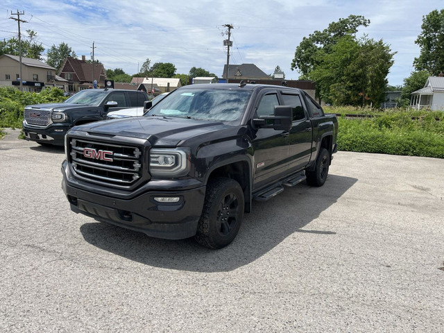 2016 GMC SIERRA ALL TERRAIN in Cars & Trucks in London