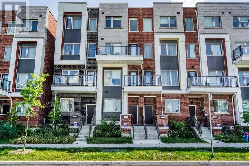107 FREDERICK TISDALE DRIVE Toronto (DownsviewRodingCFB), Onta Long