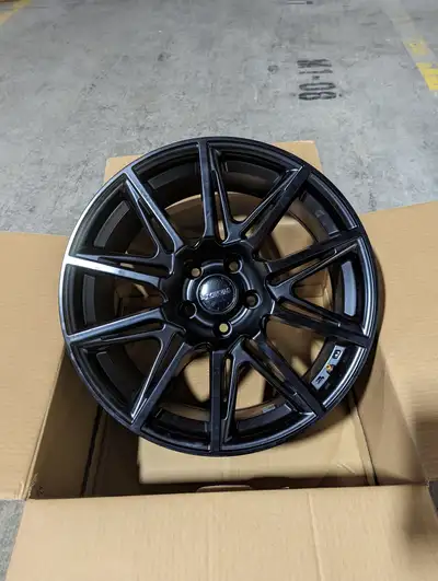 Size: 18x8 Bolt Pattern: 5x114.3 Centre Bore: 67.1 Offset: 35 Colour: Black SKU: F212-1880-65BT 35C6...