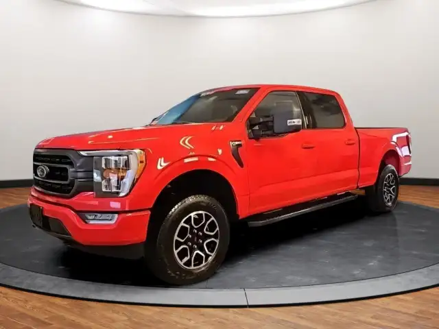 2022 Ford F-150 XLT 5.0L! HUGE PANO SUNROOF! CREW CAB!