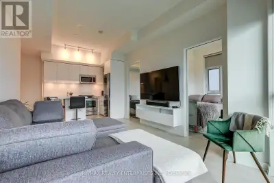 Fully Furnished Suite in the Heart of Liberty Village Featuring Spectacular Toronto SkylineViews, 2...