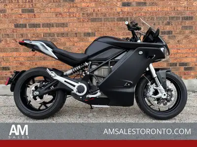 LIKE NEW Zero SR.S ZF 14.4 with less than 1,000 KM! fully electric, comes with Zero Level 1 charger,...