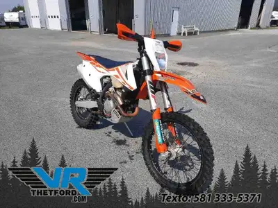 VR Thetford Paiement à partir de $/sem. + TX. 2017 KTM 350 XC-F 350cc 4 temps 171 heures Contactez n...