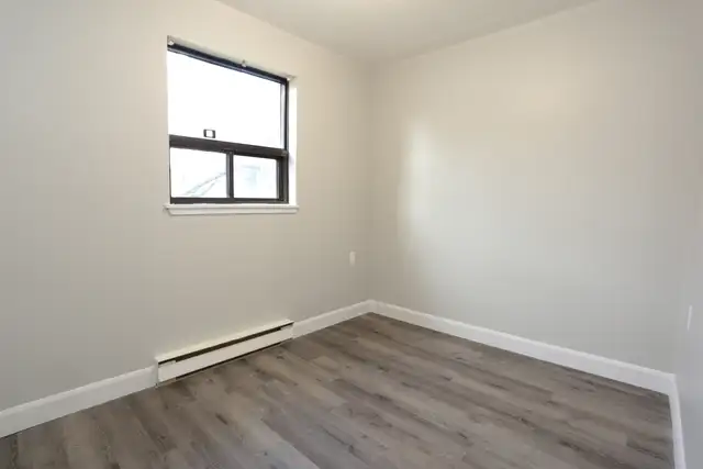 Crystal Heights Townhouses - Renovated 3 Bedroom Townhouse House in Long Term Rentals in Sault Ste. Marie - Image 7