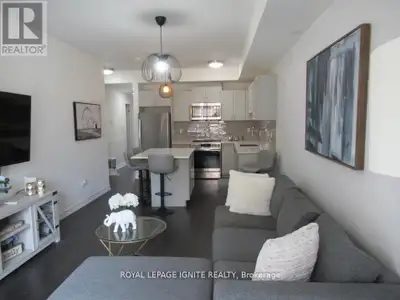 Welcome to this Modern Bungalow condo townhouse in the heart of Woodbridge. * STUNNING Humber views...