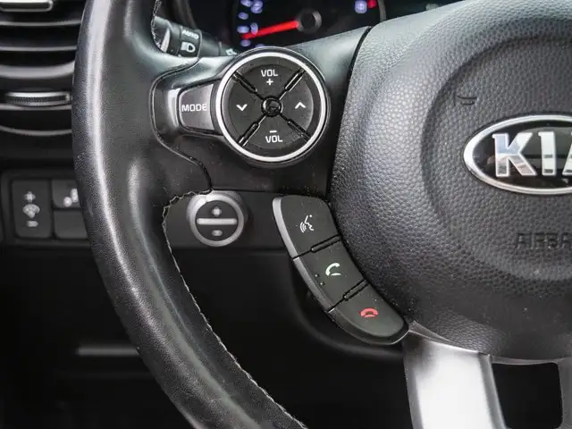 2019 Kia Soul EX PREM | Leather | Panoramic Sunroof in Cars & Trucks in London - Image 22
