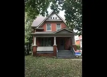 Spacious 3 Bedroom Home! This Quaint Home has a Spacious Front Porch and Large Backyard for Your Enj...