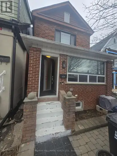 See Virtual Tour Multimedia Video. Amazing opportunity to live in your OWN private entrance 2nd-floo...