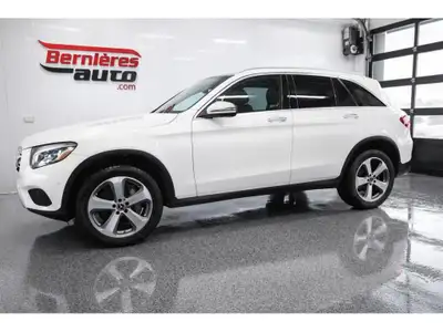 Mercedes GLC 300 Premium 4MATIC 2019 avec moteur 2.0L turbo developpant 241 HP et traction integrale...