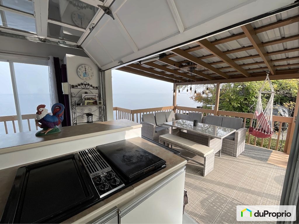 $295,000 - Cottage for sale in Roberval — photo 1