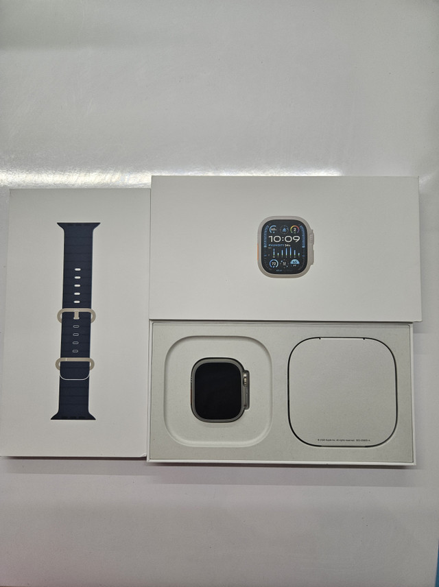 Apple Watch Series 3 4 5 6 7 8 9 ULT NEW CHARGERS 1 Yr WARRANTY dans Accessoires pour cellulaires  à Ville de Montréal