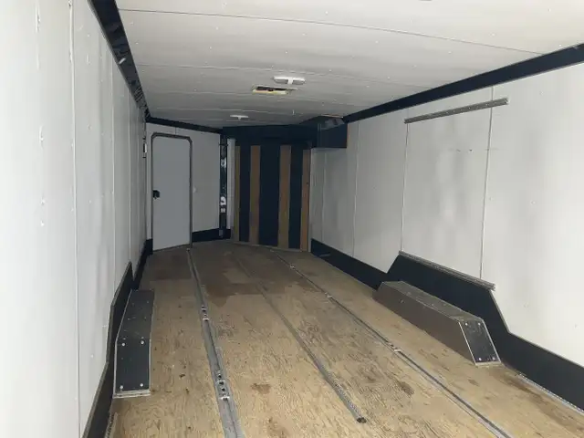 2019 Triton Trailers 8.5x22 + V-Nose All Aluminum Snowmobile Tra in Cargo & Utility Trailers in Oakville / Halton Region - Image 12