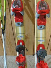 Downhill skis &amp; boots