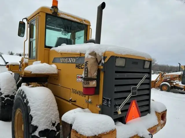 2000 VOLVO L70D WHEEL LOADER in Heavy Equipment in Regina - Image 13