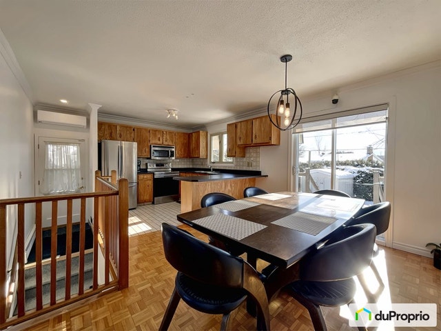 $469,000 - Bungalow for sale in Sherbrooke (Jacques-Cartier) — photo 2