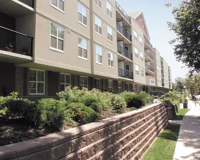 Peninsula Place has a location like no other apartment community in Halifax.Whether its shopping at...