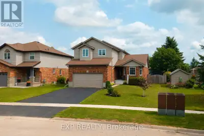 Welcome to 11 Maple Street, a solid two storey tucked onto a quiet street in the heart of Drayton. B...