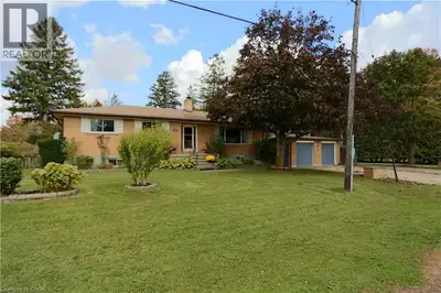 Discover the perfect blend of space, comfort, and lifestyle in this charming 3-bedroom bungalow nest...