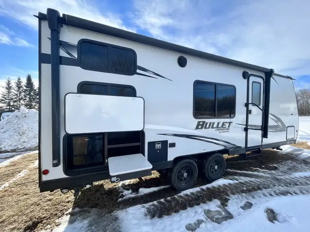 2021 KEYSTONE BULLET CROSSFIRE 2200BH21 (FINANCING AVAILABLE) in Travel Trailers & Campers in Kelowna - Image 5