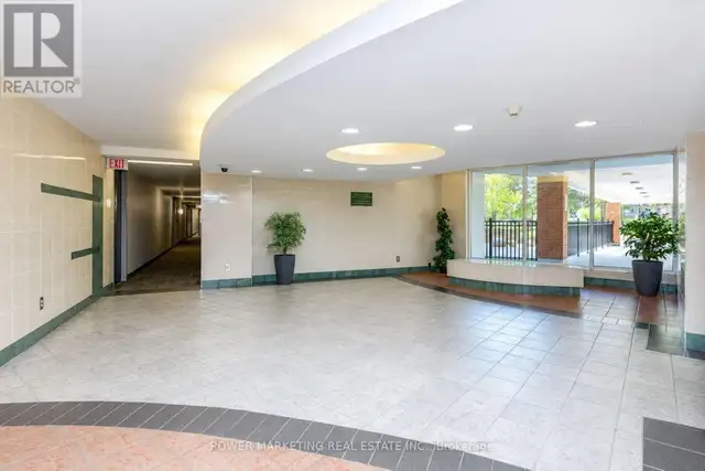 810 - 2020 JASMINE CRESCENT Ottawa, Ontario in Condos for Sale in Ottawa - Image 5