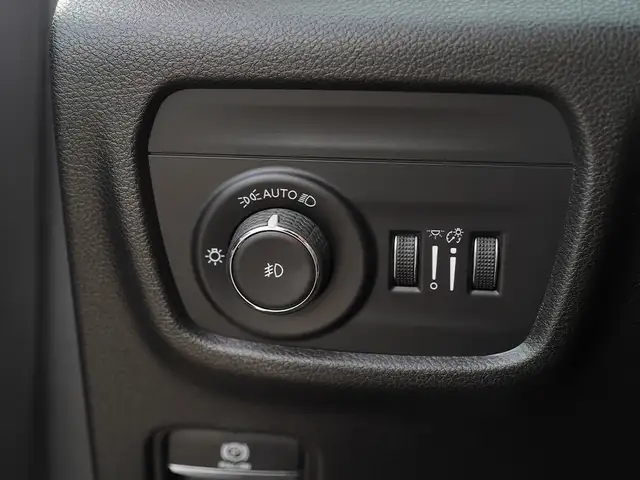 2023 Jeep Grand Cherokee Limited, Adaptive Cruise Control, Apple in Cars & Trucks in Mississauga / Peel Region - Image 13