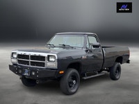 Welcome to Auto View! JUST LANDED!! 1993 Dodge Ram 250!! **RESTORED** **ALL STOCK**NO MODIFICATIONS*... (image 9)