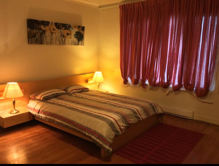 cozy room westmount — photo 2