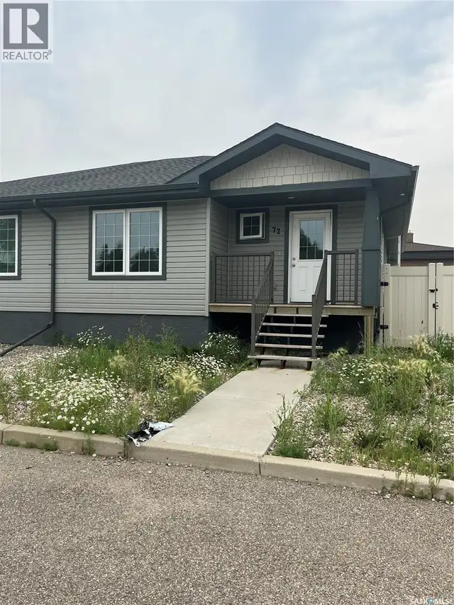 29 72 Cameron WAY Yorkton, Saskatchewan in Condos for Sale in Regina - Image 2
