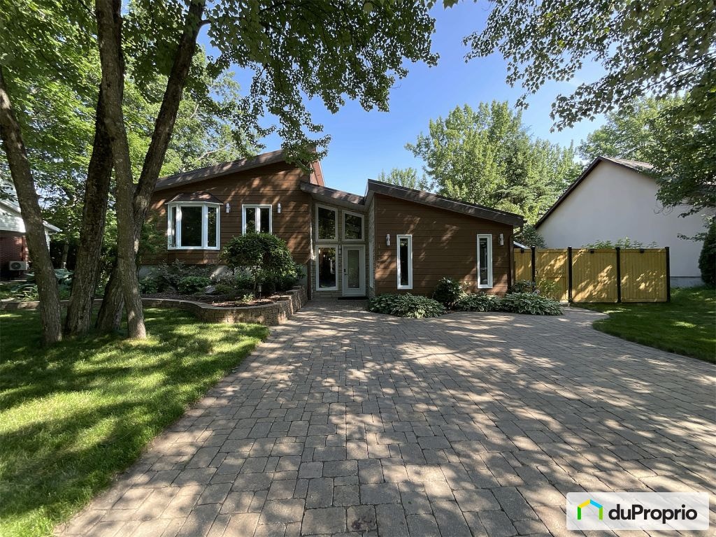 $860,000 - Split Level for sale in Cap-Rouge — photo 1