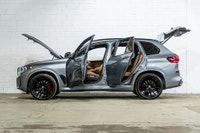 *English below* *Français:* Ce superbe BMW X5 xDrive40i 2024, affichant un bas kilométrage de 48277... (image 4)