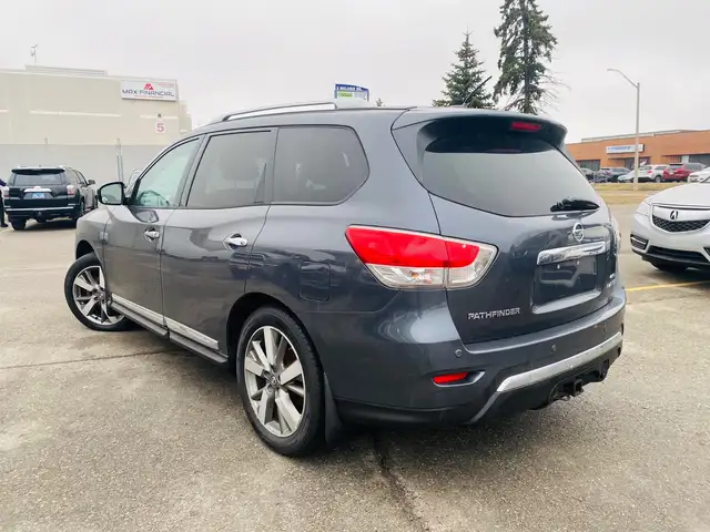2013 Nissan Pathfinder PLATINUM ,4X4,,CAMERA,BLUETOOTH,ONTARIO V in Cars & Trucks in Mississauga / Peel Region - Image 5