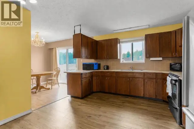 5 DEASE STREET Kitimat, British Columbia in Houses for Sale in Kitimat - Image 5