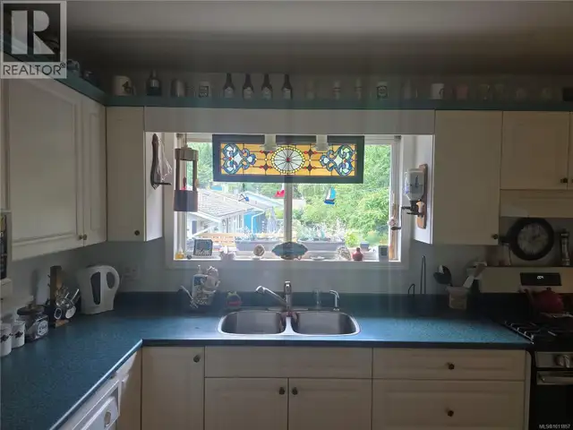 170 Seaview St Sayward, British Columbia in Houses for Sale in Campbell River - Image 31