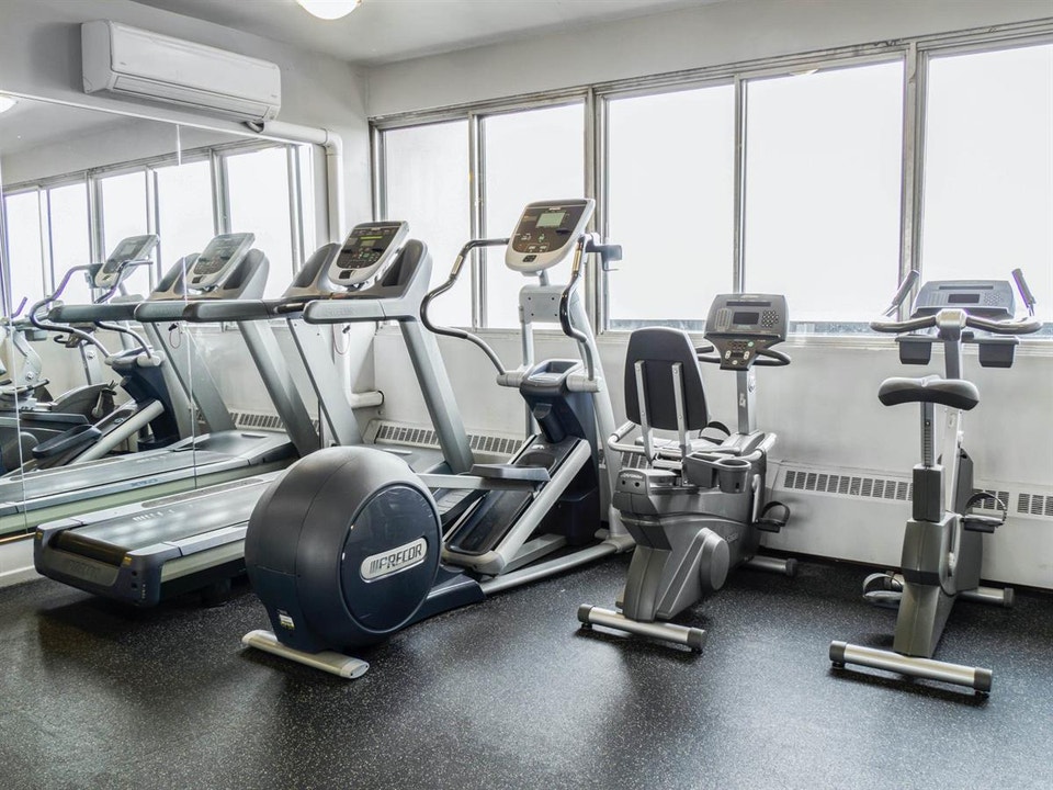 Downtown Bachelor Alcove - $1,299 + Hydro October 1st 5