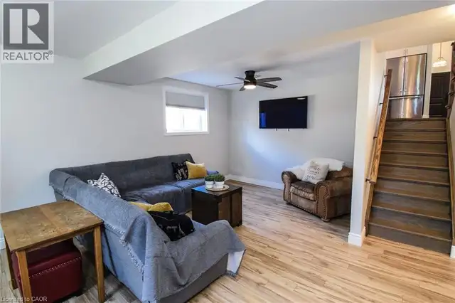 295 COURTLAND Street Delhi, Ontario in Houses for Sale in Norfolk County - Image 28