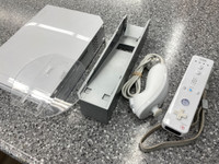Nintendo Wii White Complete with Full Stand