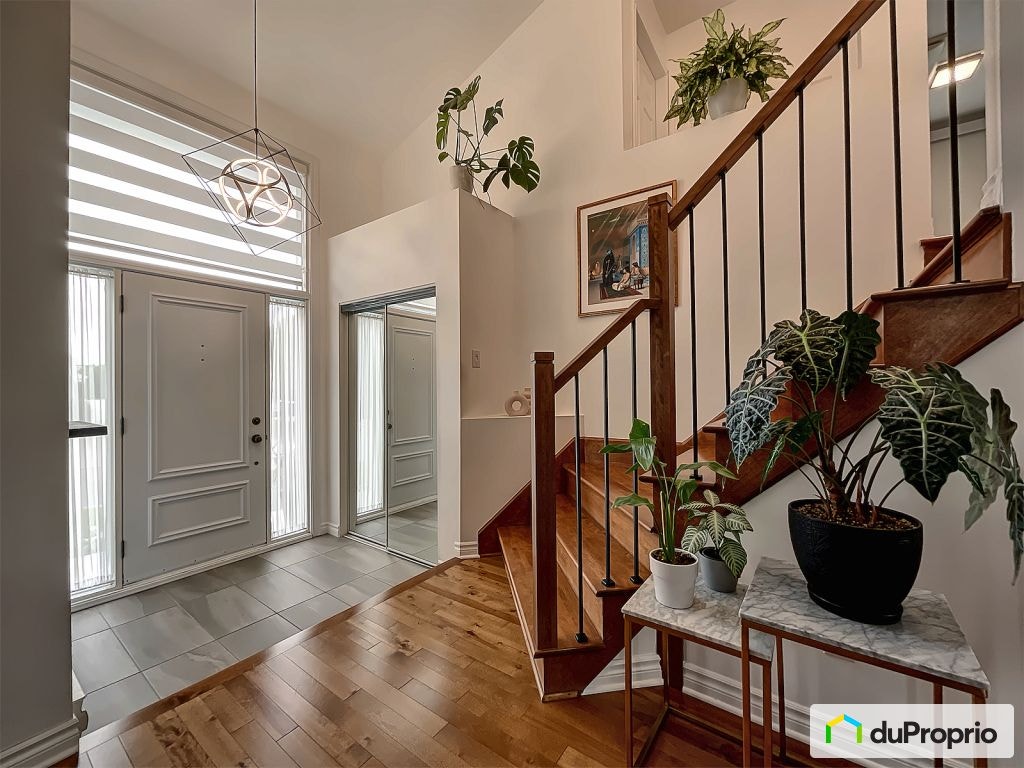 $737,000 - Split Level for sale in Varennes — photo 2