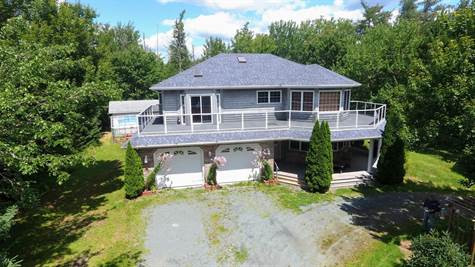 13 Lakeside Road in Houses for Sale in Yarmouth